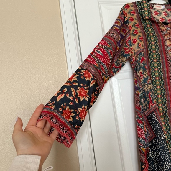 Johnny Was 100% Silk Blouse Button Up Size Small - Picture 3 of 11